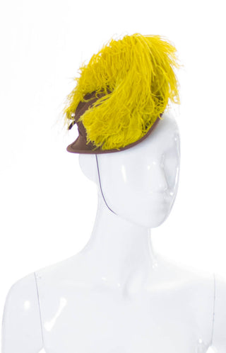 NY Creations 1930s vintage hat with yellow ostrich feather - Dressing Vintage
