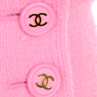 Vintage 1997 Chanel Pink Boucle Jacket Blazer CC buttons