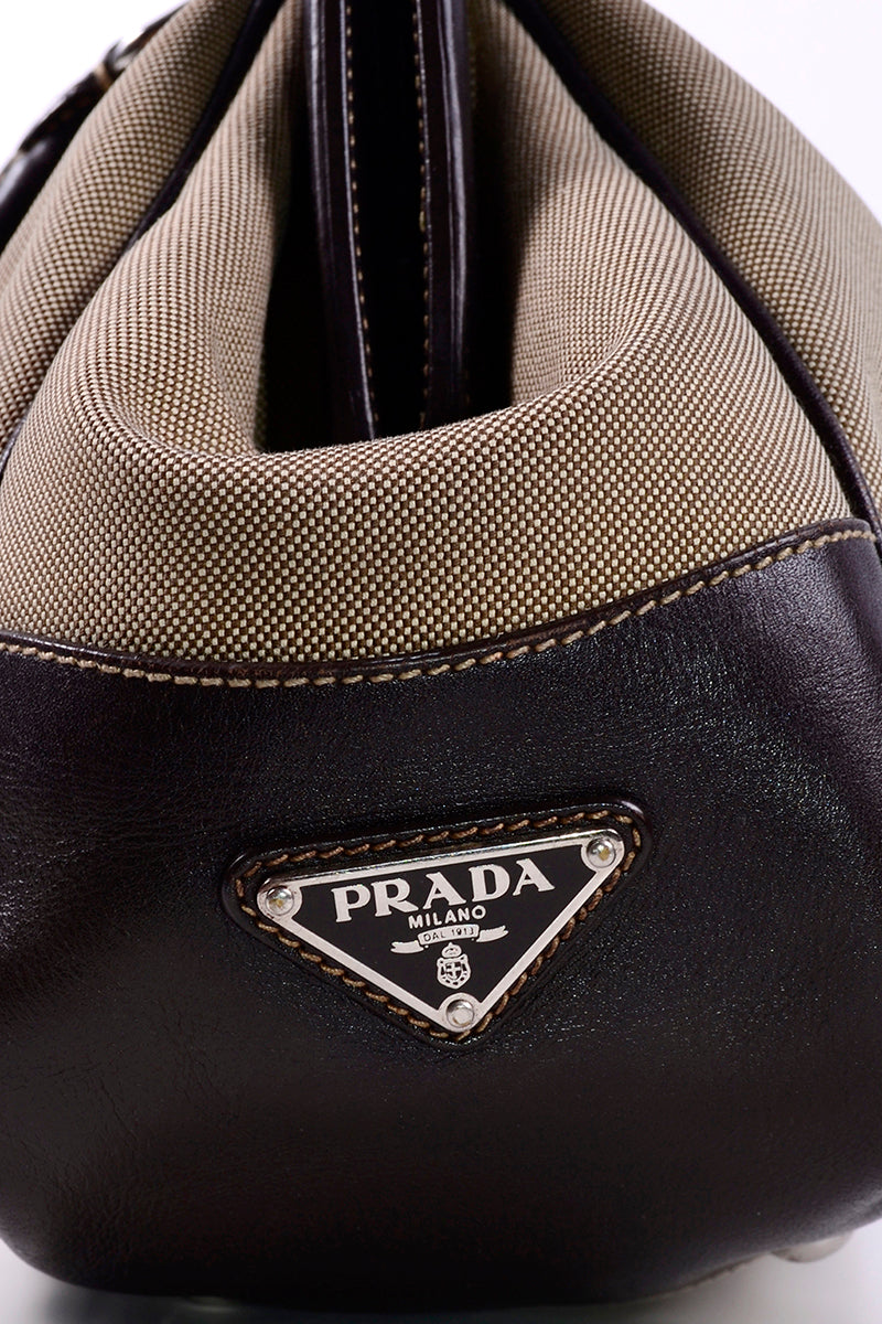 Beautiful Woman Handbag Marked Prada Milano Dal 1913 Black Leather w/wood  handle
