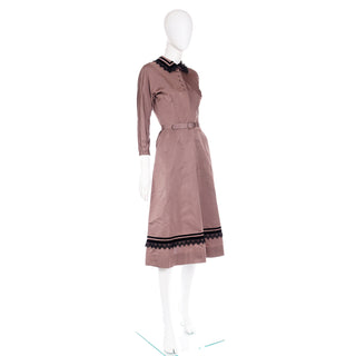 1950s Vintage Mauve/Taupe Dress w Black Lace by Karen Stark for Harvey Berin S