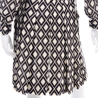Rare Vintage Valentino 1960s Knit Dress Brown & White Diamond Print pleated skirt