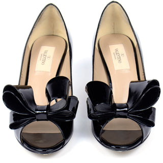 Valentino Black Patent Leather Open Toe Bow Shoes with Heels w box & bag