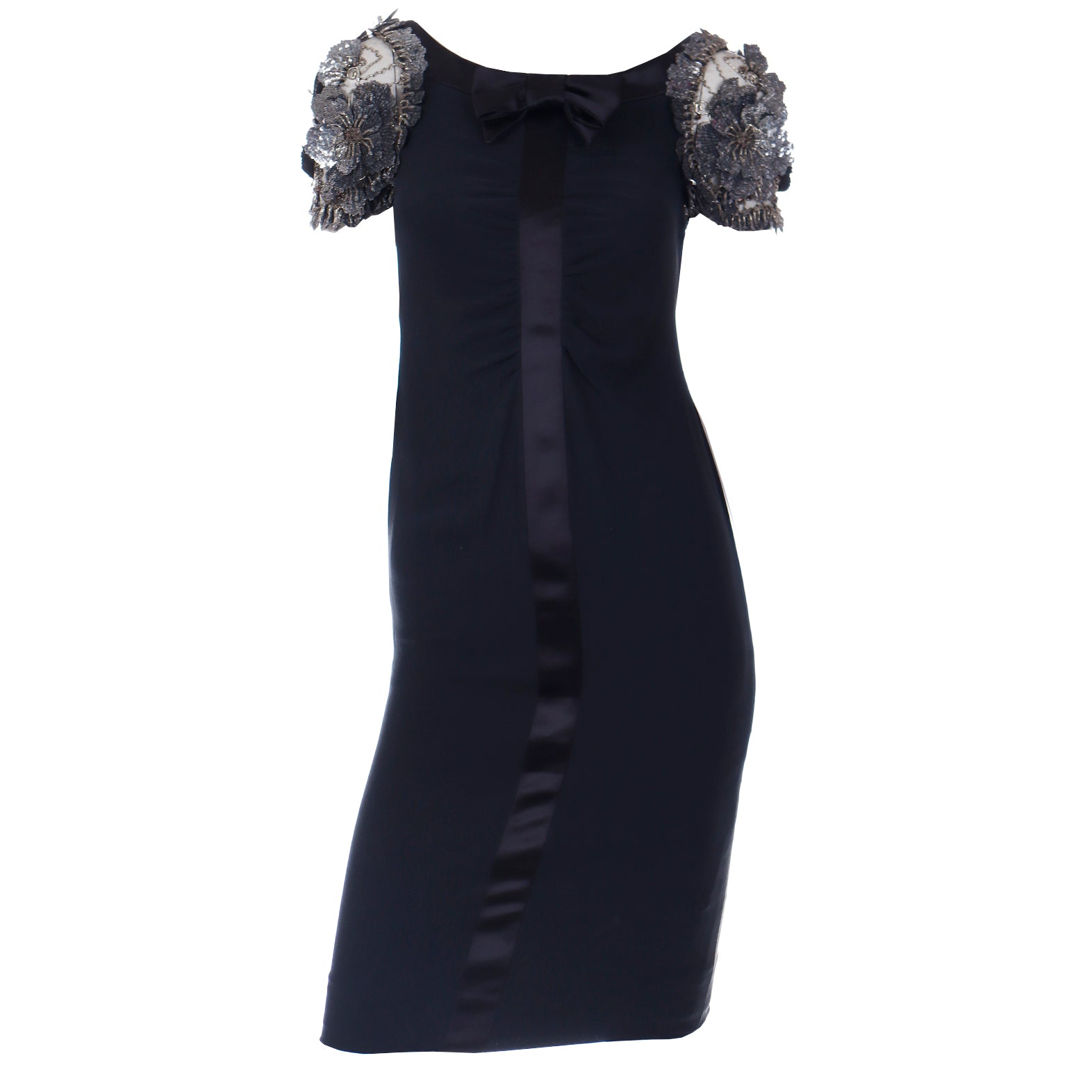 Valentino Black Silk Evening Dress W Sequin & Beaded Applique Sleeves Modig Valentino Black Silk Evening Dress W Sequin & Beaded Applique Sleeves Modig