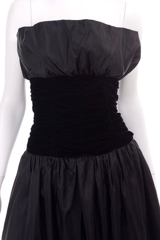 Velvet Taffeta 1980s Vintage Black Strapless Evening Dress