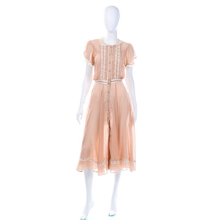 1970s Gunne Sax Vintage Peach Dress With Lace Trim & Rhinestone Buttons