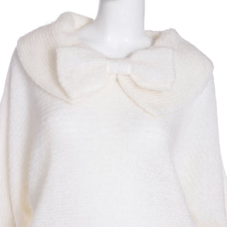 1980s Italian White Mohair Wool Blend Bow Sweater w Wide Collar Size S/M