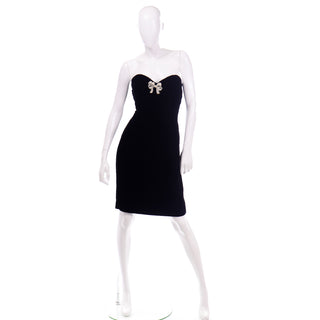 Oscar de la Renta Vintage Black Strapless Evening Dress With Rhinestone Bow