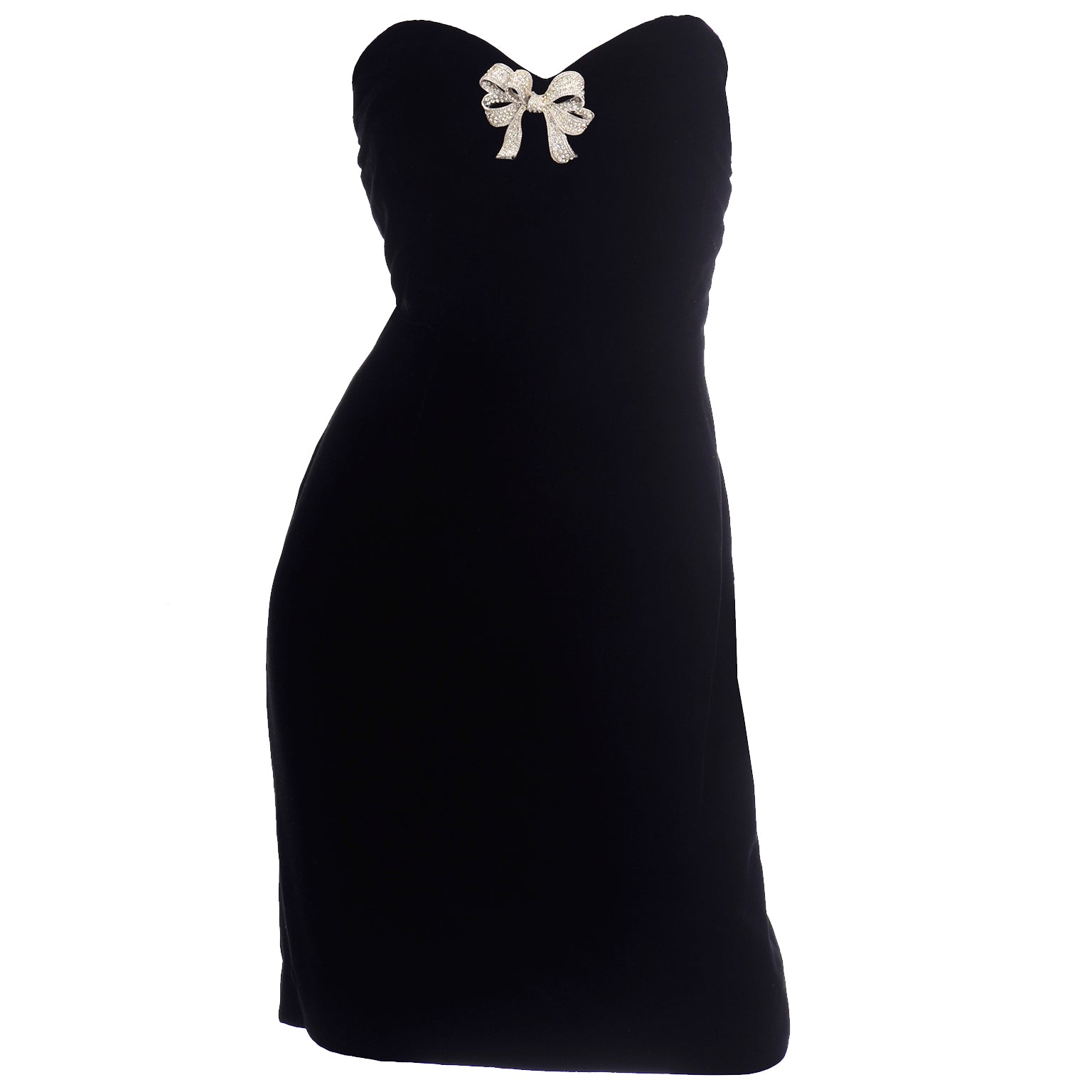 Oscar de la Renta Vintage Black Strapless Evening Dress With Rhinestone Bow Oscar de la Renta Vintage Black Strapless Evening Dress With Rhinestone Bow