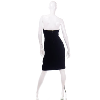 Oscar de la Renta Vintage Black Strapless Evening Dress With Rhinestone Bow Brooch