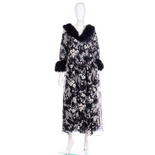 Vintage Black and White Peignoir and Negligee Set With Feathers Floral Print