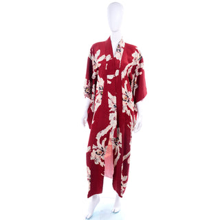 Vintage Japanese Kimono Robe in Burgundy Red Floral Silk 
