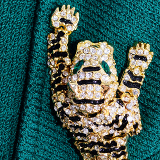 Green Santana Knit St John Blazer Jacket w Tiger Brooch W Rhinestones