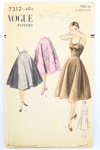 Uncut 1953 Vintage Vogue 7312 Pattern for Slip & Petticoat