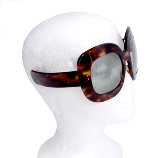 Vintage 1960's oversized mod sunglasses