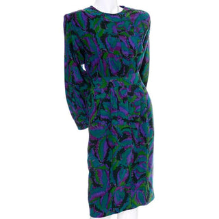 1980's vintage dress with abstract pattern on the lightweight wool. Made in France.