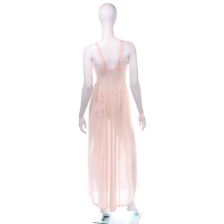 ON HOLD // 1960s Artemis Pale Pink Vintage Nightgown Size Small