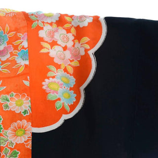 Japanese Fine Silk Vintage Kimono Robe or Jacket Gorgeous Floral Print - Dressing Vintage