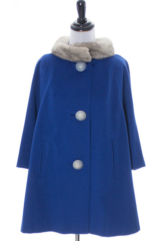 Vintage Blue swing coat with giant buttons and fur collar - Dressing Vintage