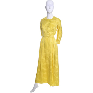 Chinese Silk Vintage Yellow Jacquard Robe or Hostess Gown Dynasty - Dressing Vintage