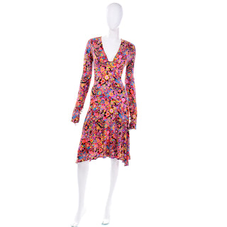 Vintage Gianni Versace Fall 2002 Mod Flower Power Print Jersey Dress Plunging neckline