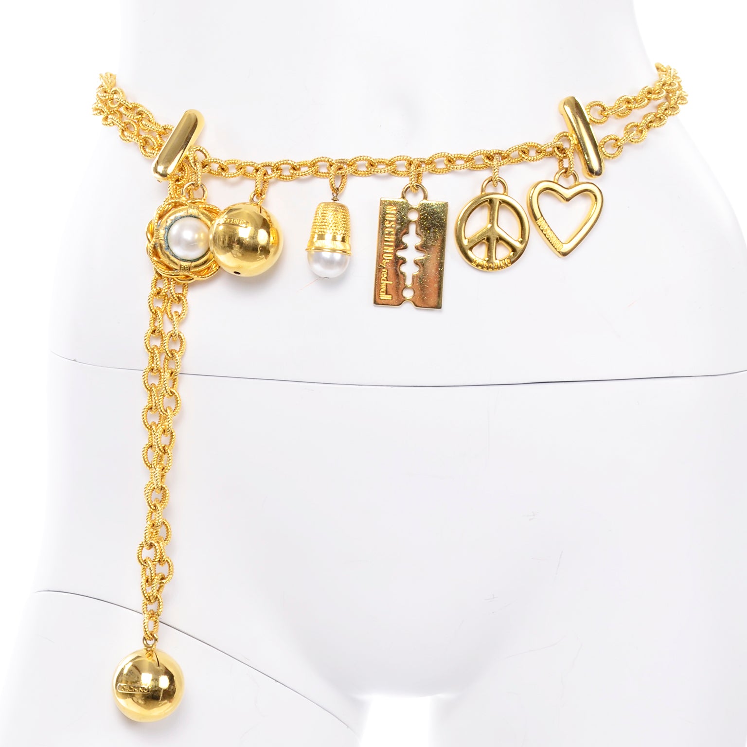 Iconic Moschino Vintage Chunky Gold Chain Charm Belt or Necklace