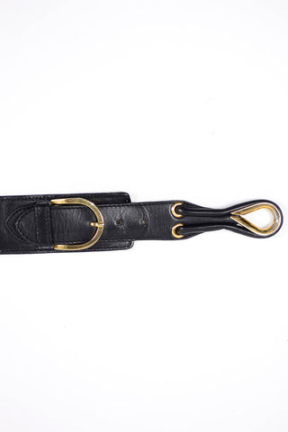 1990s Norm Thompson Black Leather Snap Hook Belt w/ Gold Hardware