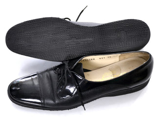 Black Lace Up Ferragamo Vintage Shoes 9 AS NEW - Dressing Vintage
